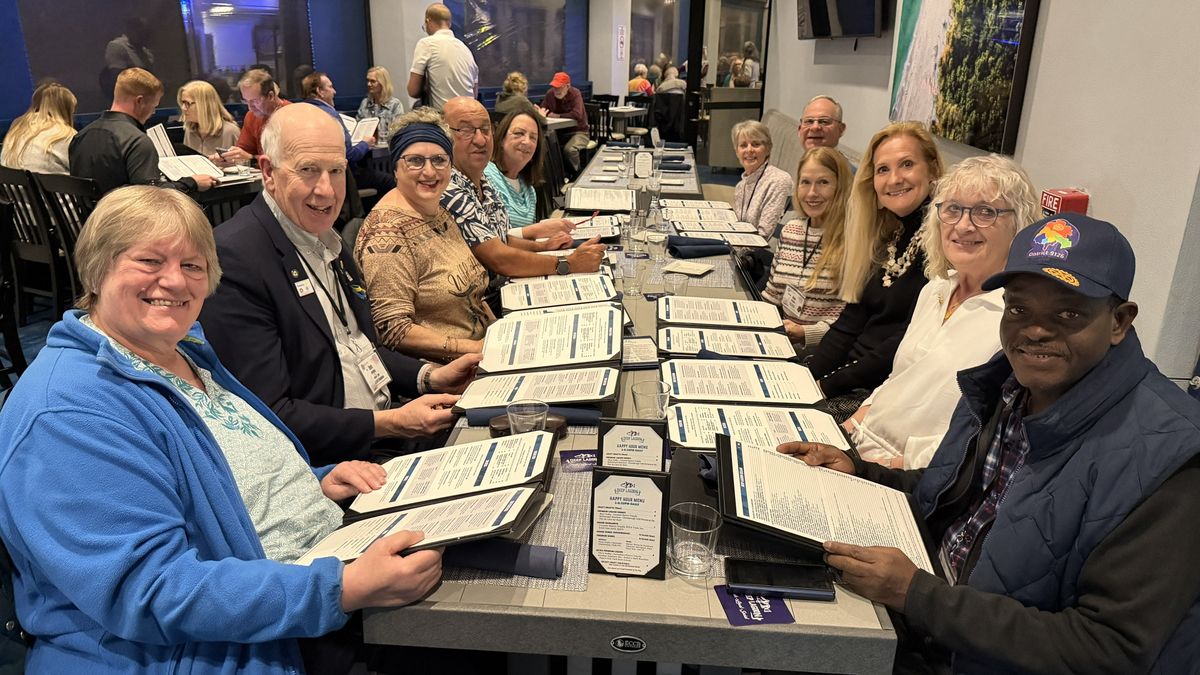 Hosts and District Governors-Elect at dinner